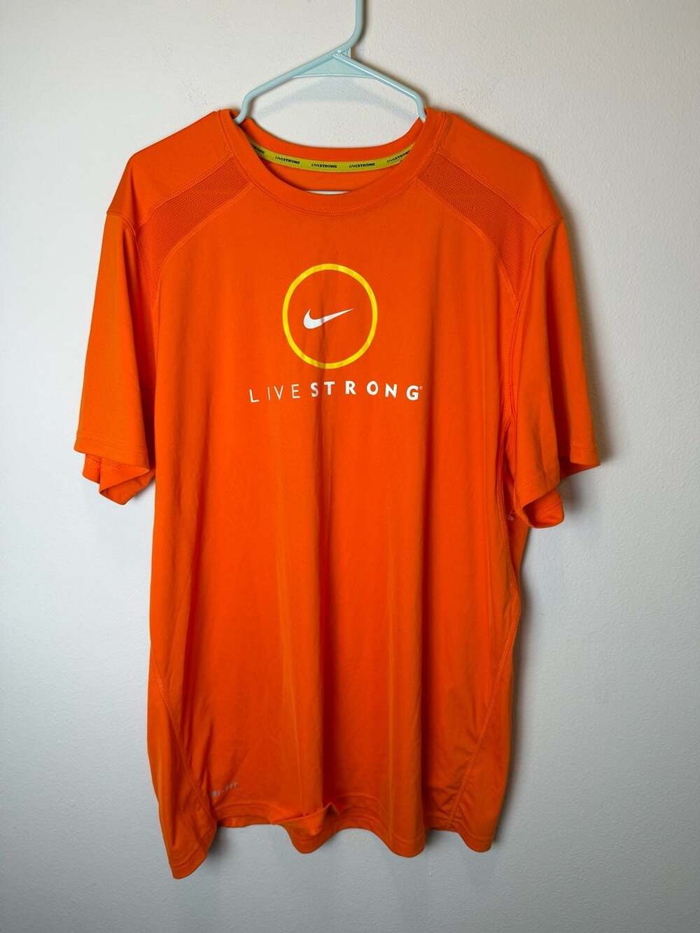 Nike Livestrong Dri-Fit T-Shirt Size XL Orange Athletic Top